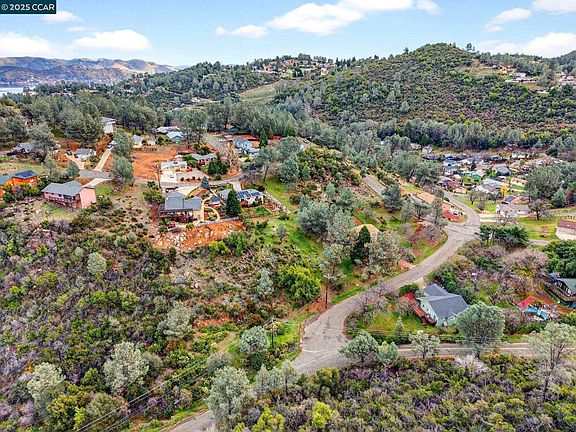 5th image of 9720 Sequoia Rd