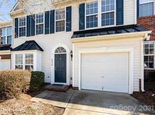 6036 Queens Walk Ct, Fort Mill, SC 29715