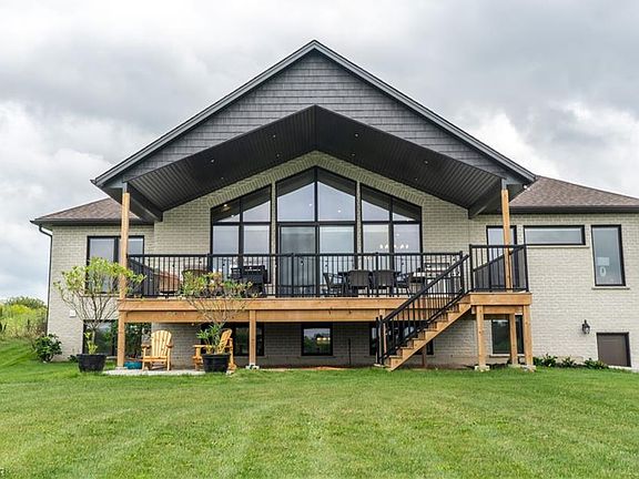 3rd image of 22 Hudson Pl