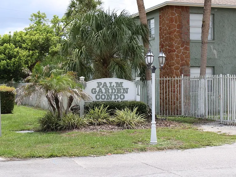 703 Michigan Ct #2 — Photo 2