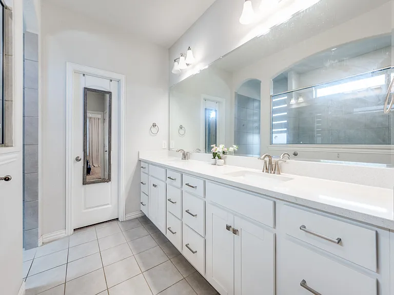 2094 Creekbluff Cir — Photo 14