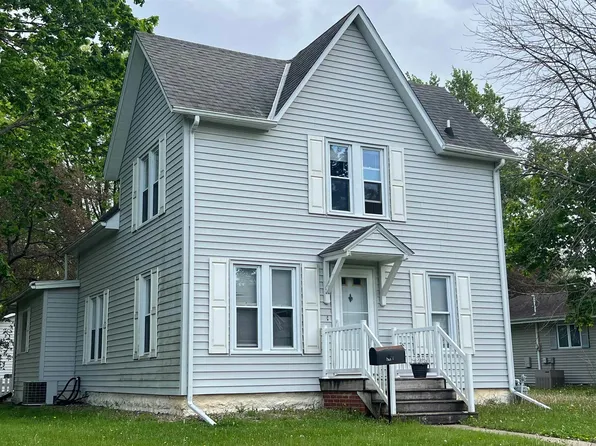 500 S Johnson St, Charles City, IA 50616