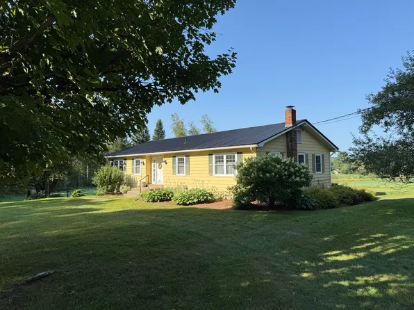 1028 Derby Pond Road, Derby, VT 05829
