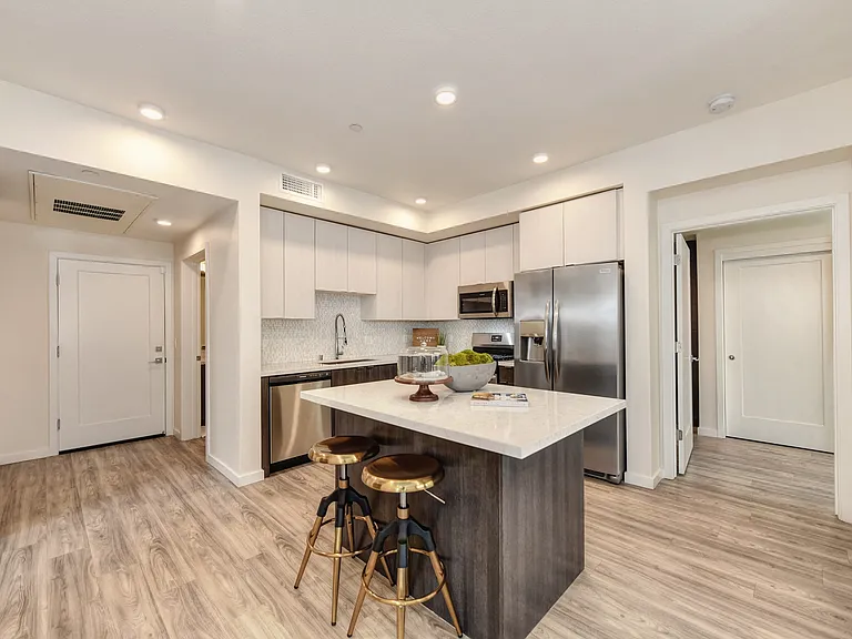 Kitchen with Island
