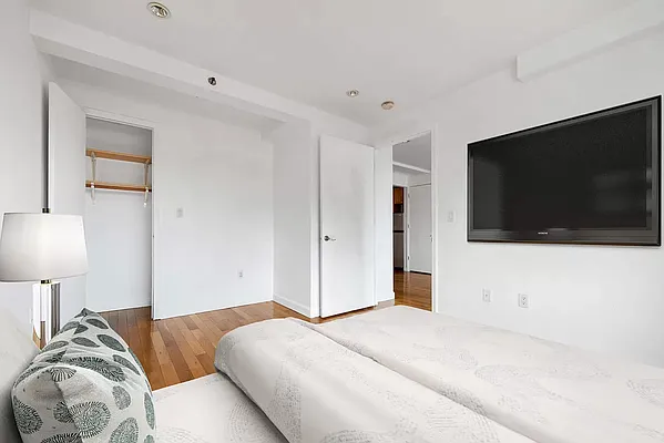 Rented by Living New York | media 7