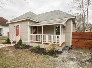 918 W 3rd St, Taylor, TX 76574