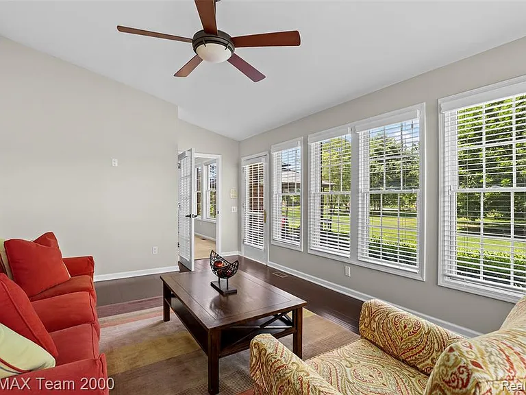 1248 Lasalle Rd — Photo 37