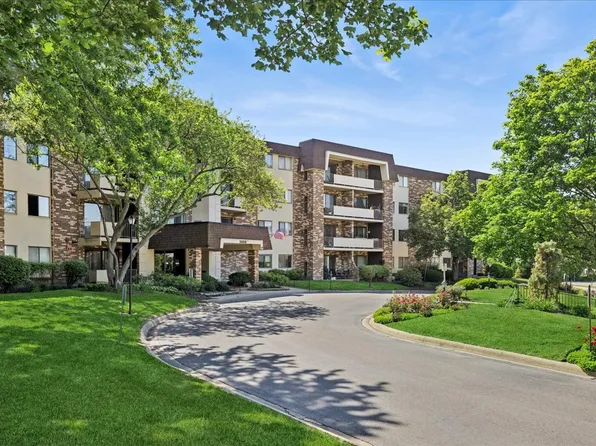 3350 N Carriageway Dr Unit 303, Arlington Heights, IL 60004