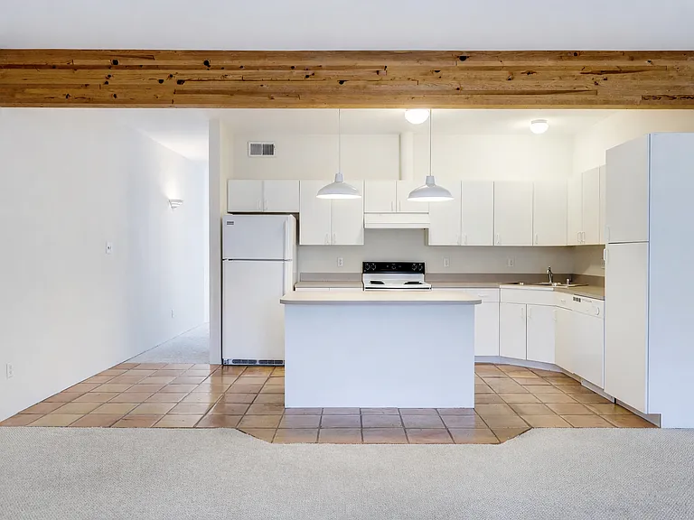 The Yale Street Lofts — Photo 9
