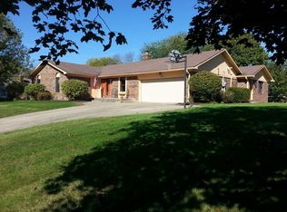 1325 Sherwood Dr, Greenfield, IN 46140