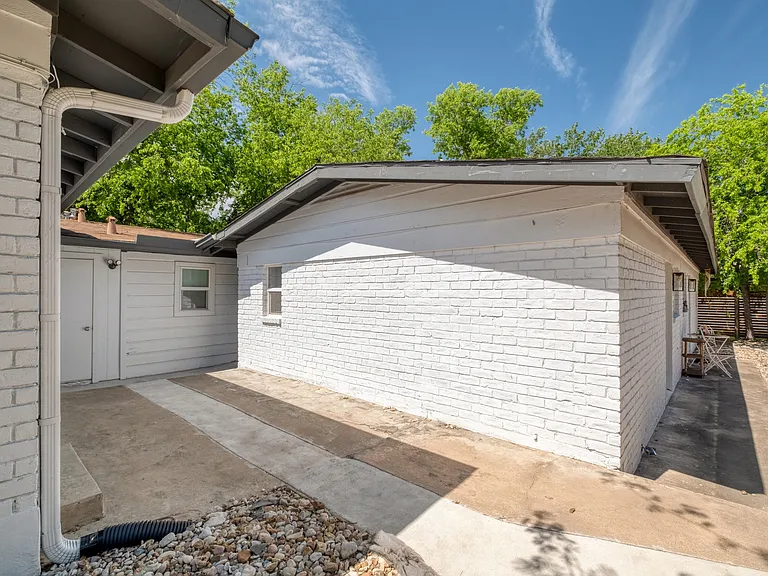 5210 Joe Sayers Ave #E — Photo 22
