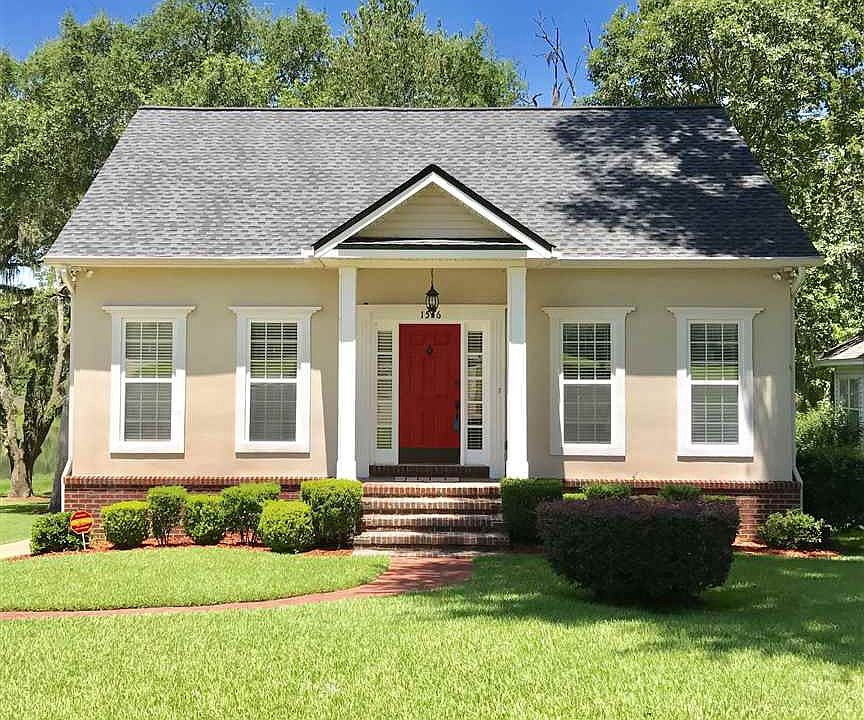 1st image of 1546 Applewood Way