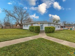 2502 Powell Dr, Gatesville, TX 76528