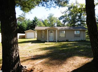 1590 Northwoods Dr, Alger, MI 48610