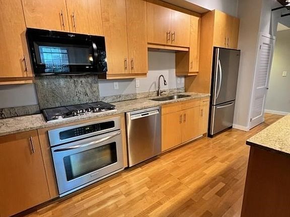 3rd image of 101 Broad St Unit 4E