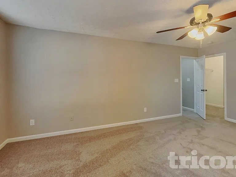 3328 Neptune Dr — Photo 8