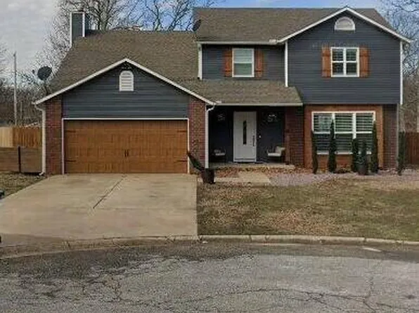 303 Metalwood Circle, Carl Junction, MO 64834
