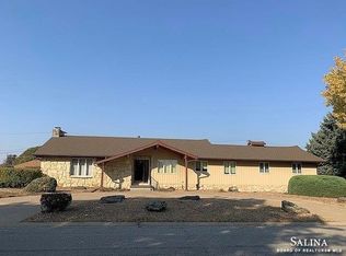 436 Meadowlark Dr, Minneapolis, KS 67467