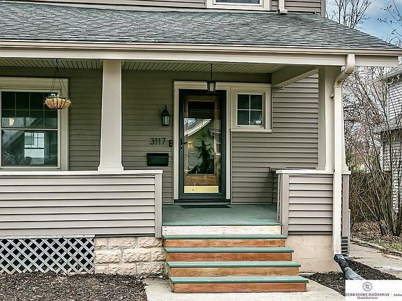 2nd image of 3117 Marcy St