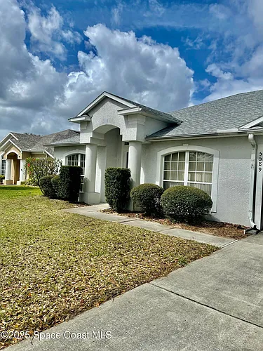 5589 River Oaks Dr Photo 1