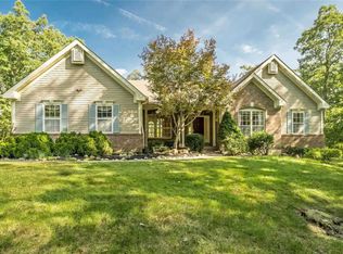 25983 Lake Run Dr, Warrenton, MO 63383
