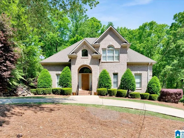 6544 Hemlock St, Trussville, AL 35173
