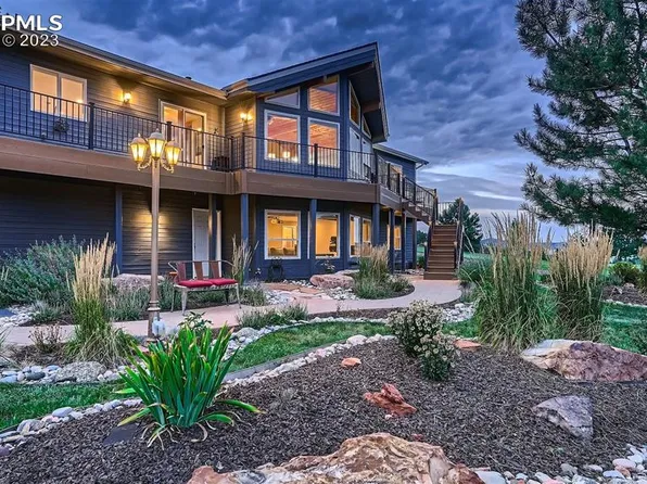 4031 Red Rock Dr, Larkspur, CO 80118
