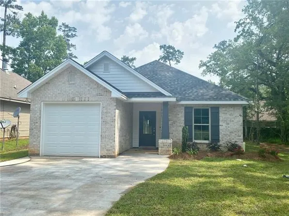 805 Norval St, Mandeville, LA 70448