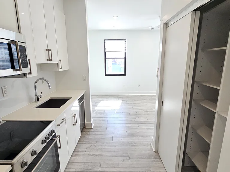1165 N Hope St #4B — Photo 3