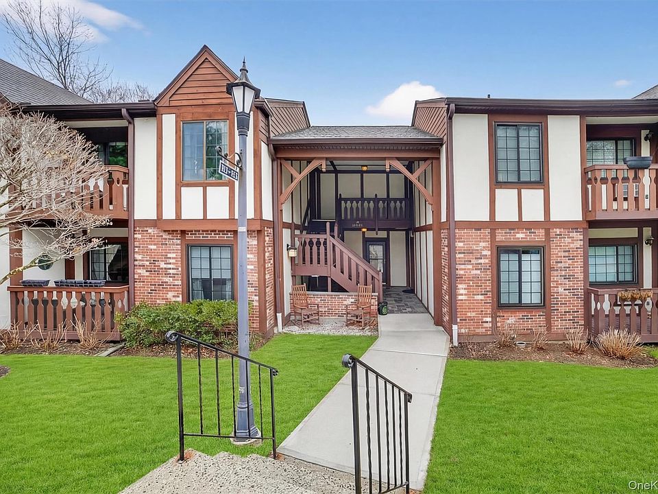1st image of 121 Foxwood Circle #121
