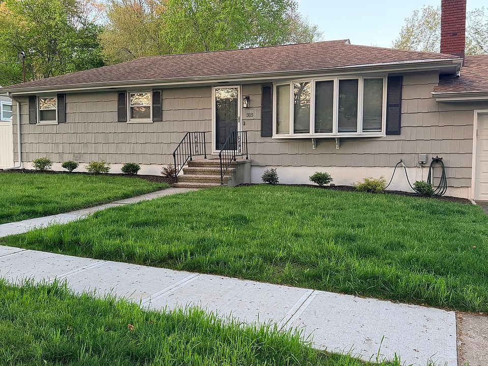 1st image of 315 Seabreeze Drive