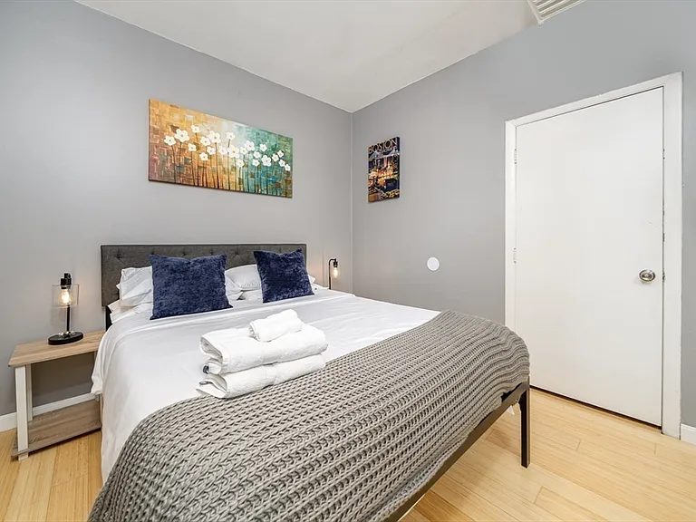 330 Dartmouth St #B1 — Photo 7