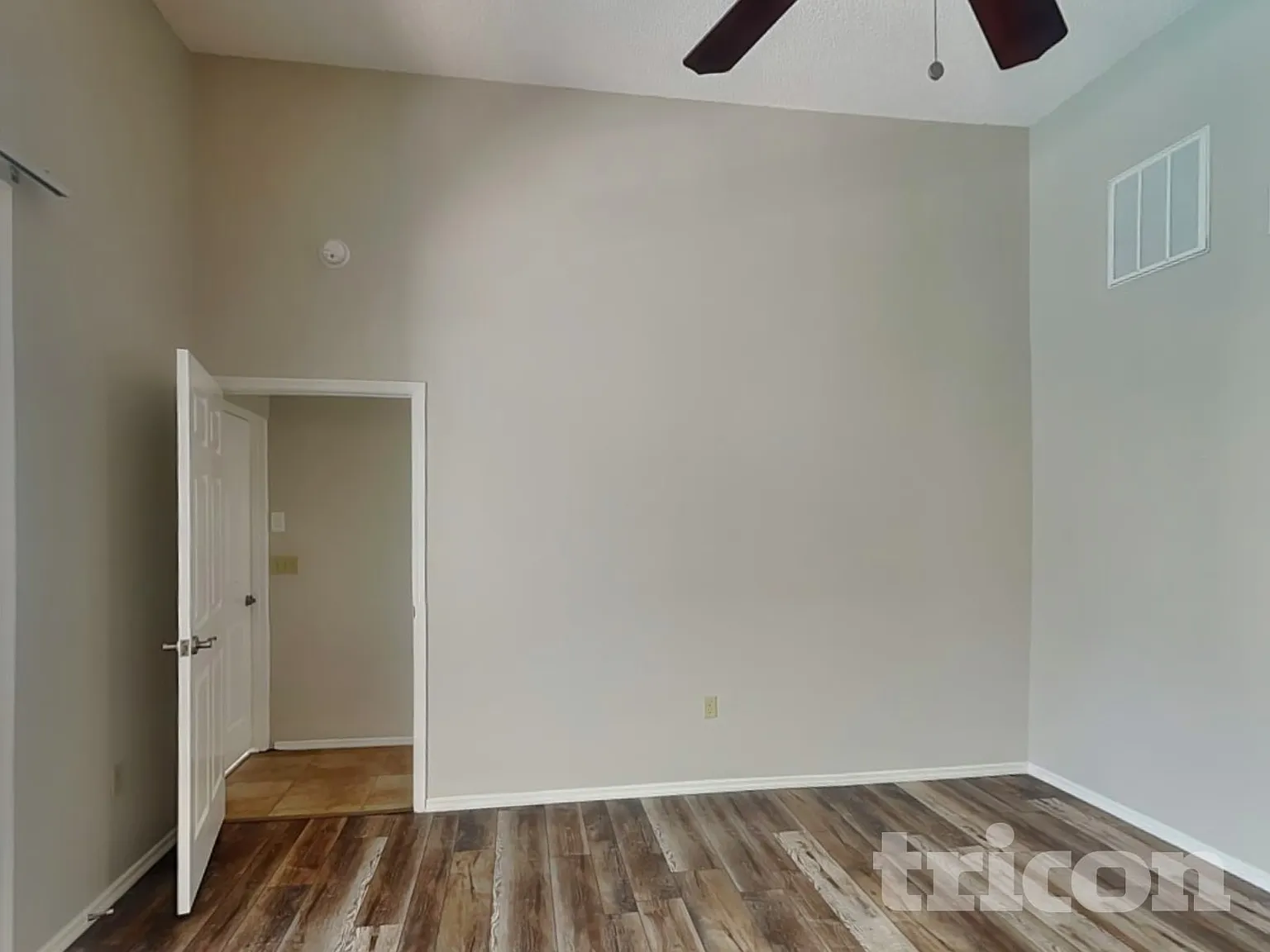 4944 Harbor Woods Dr Palm Harbor FL — Photo 3