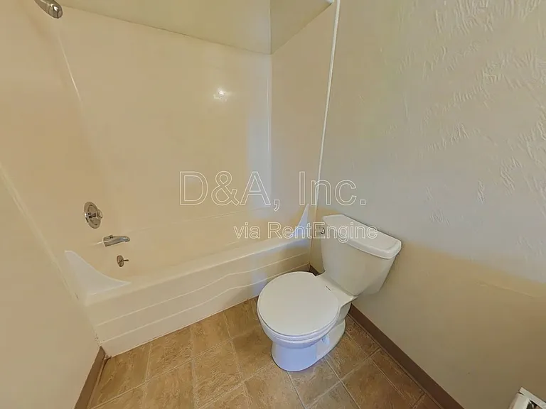 2563 SW Pickford St #A — Photo 11