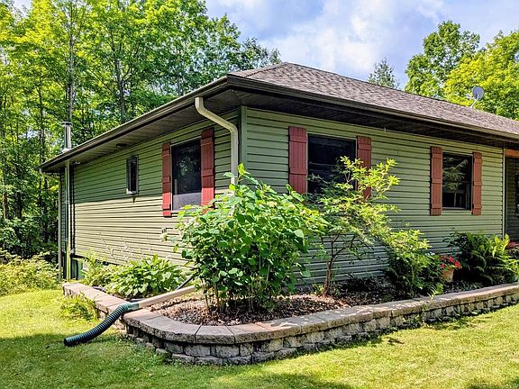 3rd image of 551 West Grouse Road