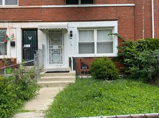 2210 E 100th St, Chicago, IL 60617