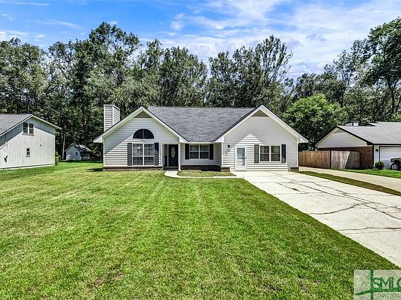 2nd image of 410 Boyd Drive