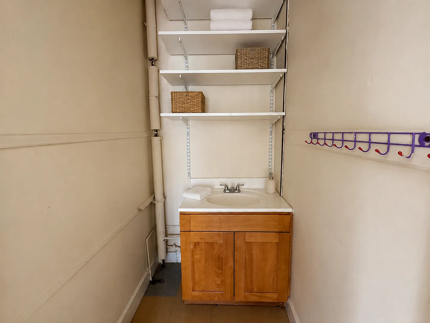 Studio, 180 sqft, $1,995 — Photo 3