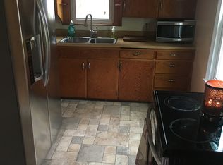 549 1st St, Meadow Grove, NE 68752