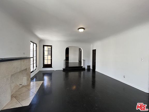 4th image of 942 S Mansfield Ave APT 4