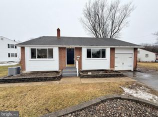 149 Lake Dr, Downingtown, PA 19335