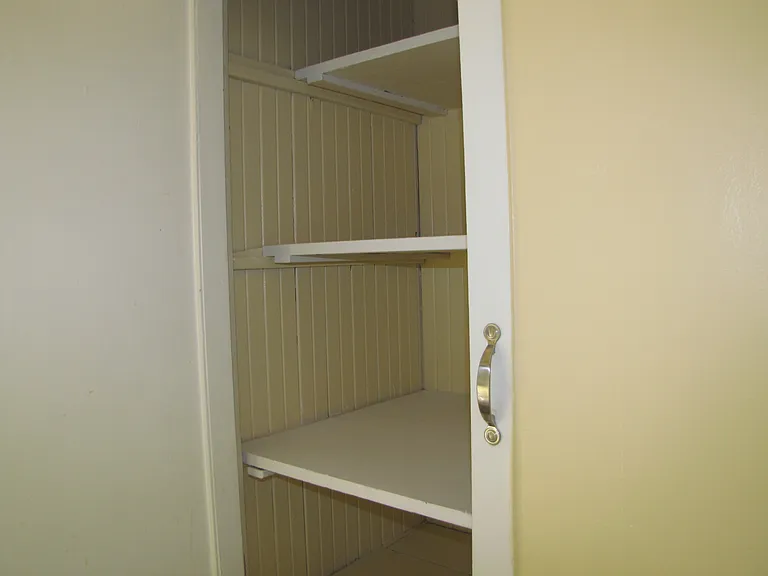 1051 Park Ave #3 — Photo 8