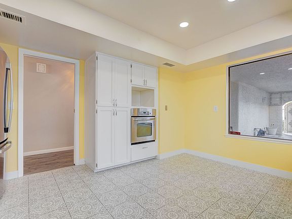 4th image of 2204 Plaza Del Robles