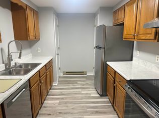 39 Ernest Ave APT 203, Exeter, NH 03833