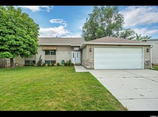 7093 S Brookhill Dr, Cottonwood Heights, UT 84121