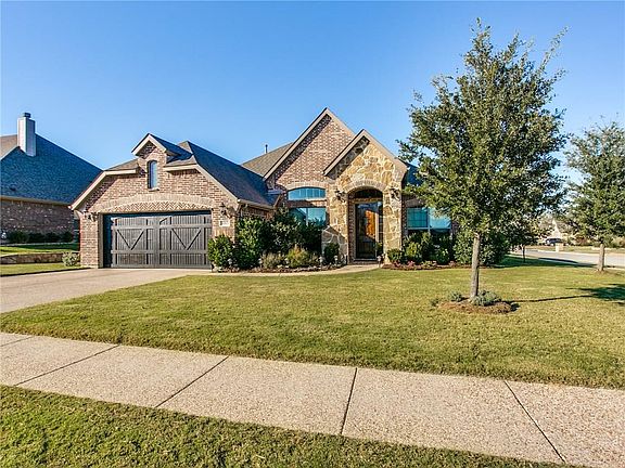 2nd image of 1013 Forest Hill Dr