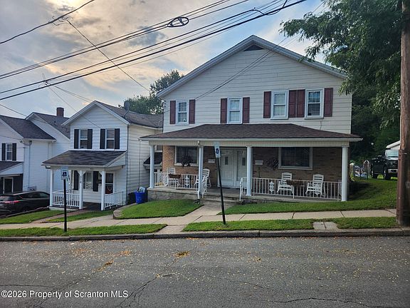 2nd image of 310-312 14th Ave