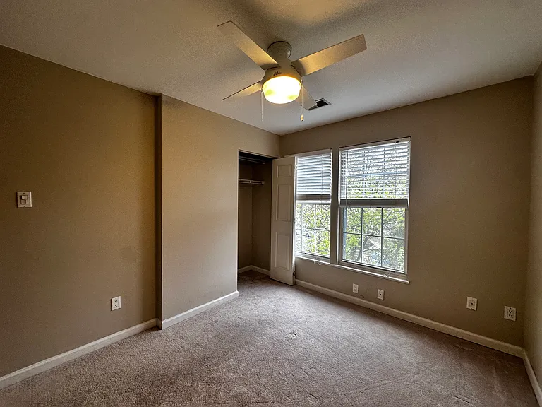 14 Inkberry Ct — Photo 34