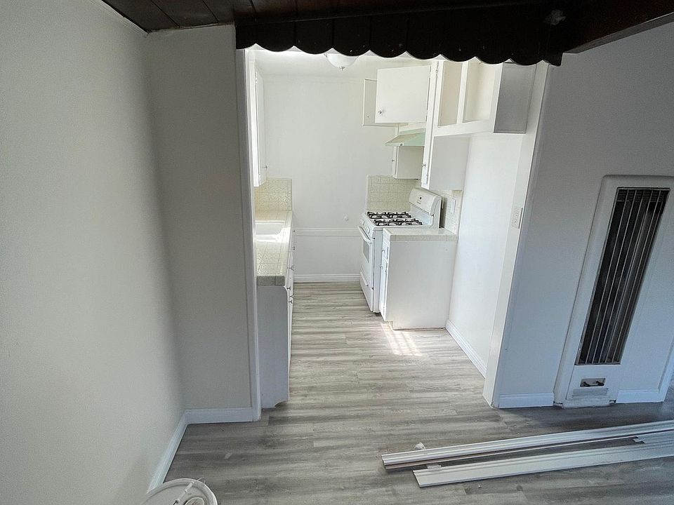 2nd image of 6121 Temple City Blvd