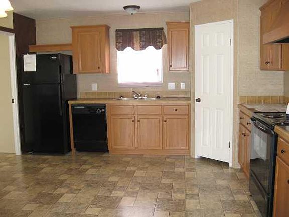 2nd image of 4210 Aachen St